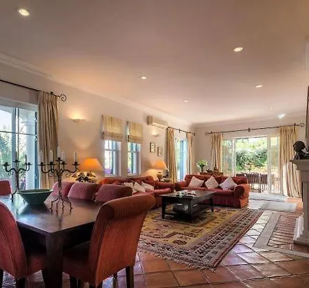 Sleeps 8 Pool Air Con Wifi Villa